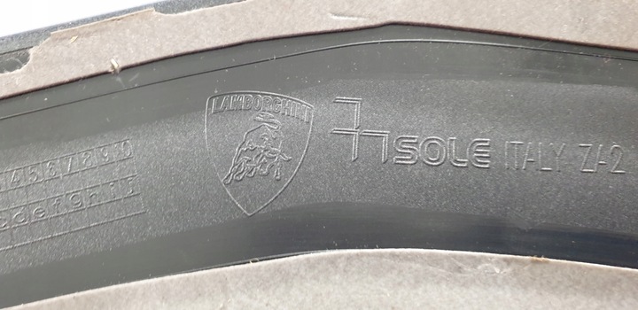 фото №14, Lamborghini urus накладка крыльев дверь зад правая