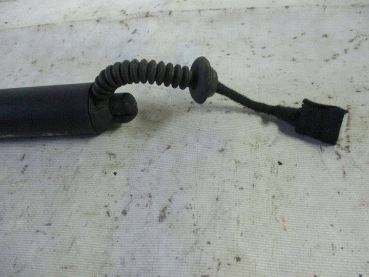 фото №8, Амортизатор крышки электрический bmw 2 f46 левый 7365979