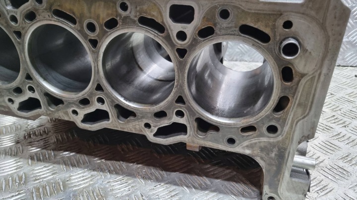 фото №9, Блок двигателя номинал gk2q6015aa dffb transit mk7 boxer jumper 2.2tdci euro5