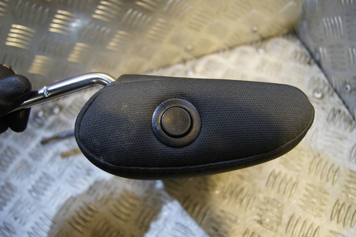 фото №4, Mustang v 3.7 v6 2014 подголовник задний