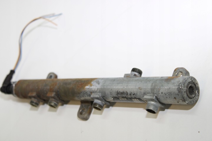 фото №5, Iveco daily iii 02-06 2.3 hpi e3 планка впрыскивающий bosch 0445214100 014776l1