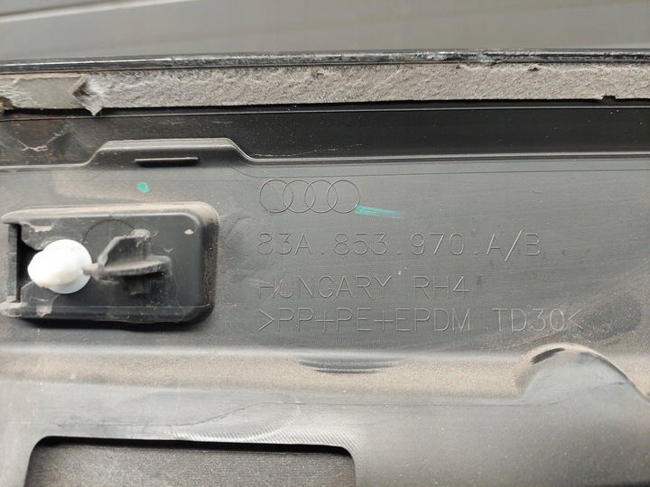 фото №7, Audi q3 f3 83a853970a зад сторона права планки