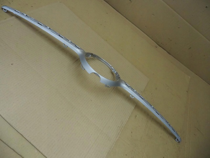 фото №15, Mercedes c клас w206 amg решітка радіатора емблема решітка a2068885000