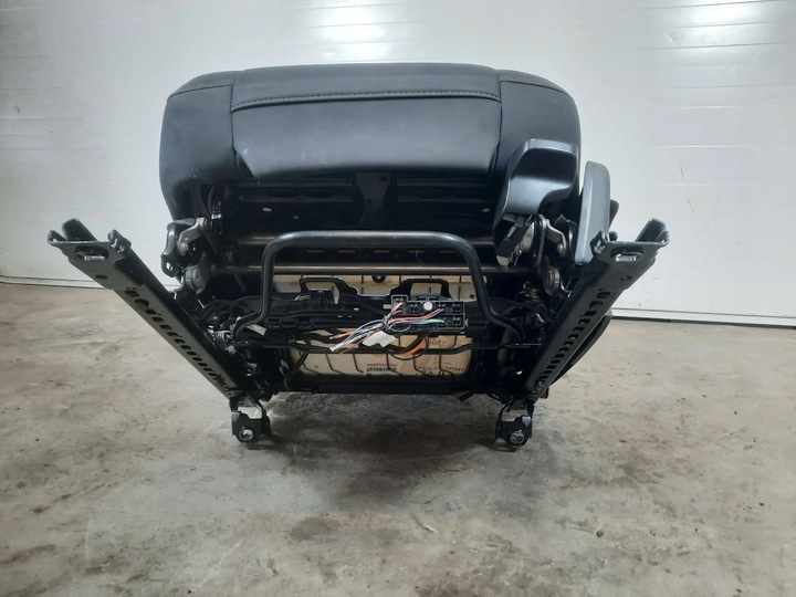 фото №5, Сиденья диван салон volvo v60 r design