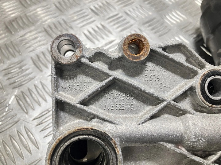 фото №6, Радіатор масла mercedes gla x156 2.2 cdi 651