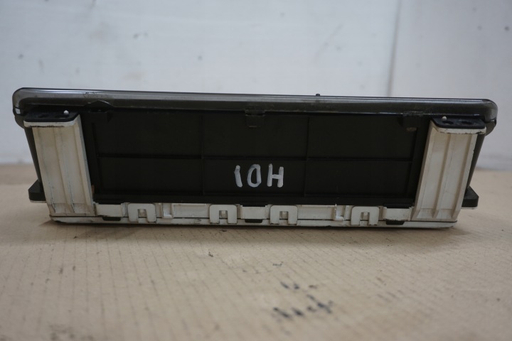 фото №7, Suzuki grand vitara i панель приборов km/h 2,0 hdi 98-05r европа