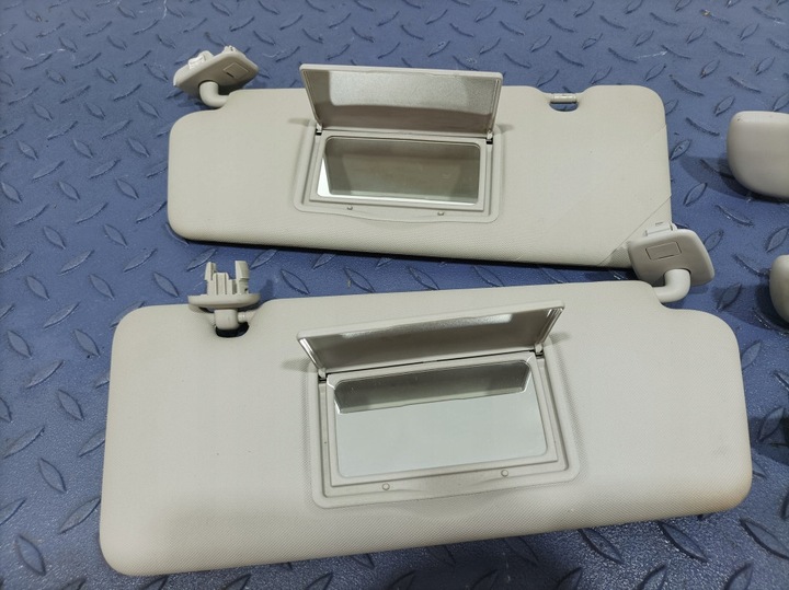 фото №13, Renault megane iii hb 5d стеля захисні накладки сонцезахисний ручки