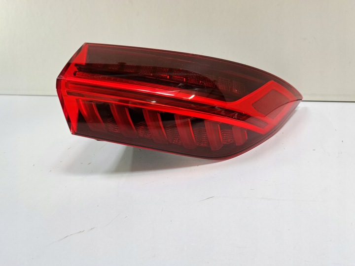 фото №1, Audi a7 c8 4k лампа левый зад левая matrix led европа 4k8945069 оригинал