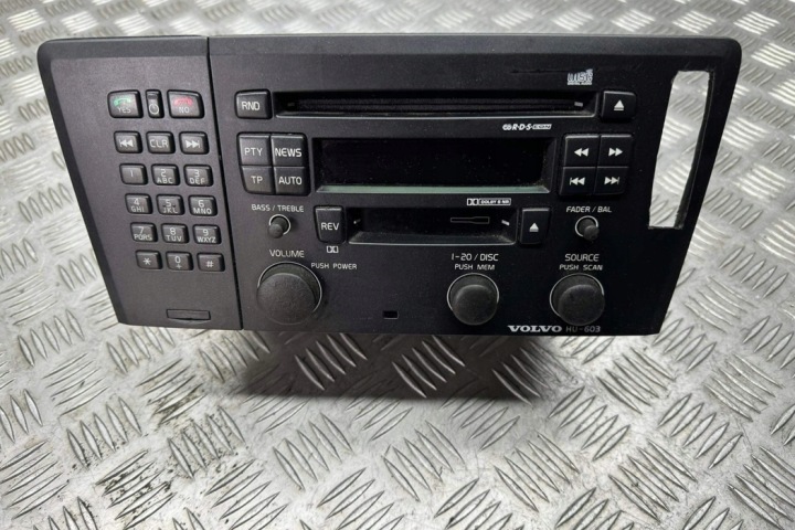 фото №8, Магнітола bez навігації volvo v70 ii sw 306576371 2.4l дизель 120kw 2005