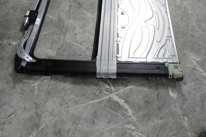 фото №8, Люк двигун механізм bmw seria 3 e90