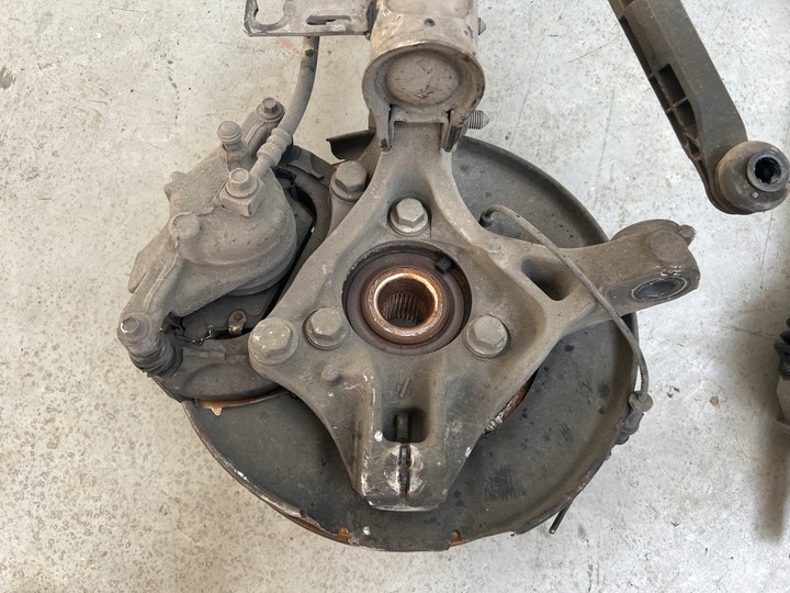 фото №7, Поворотный кулак правая передняя подвешивание правые передние полуось opel zafira c