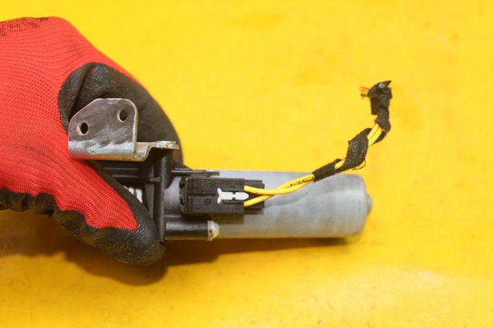 фото №5, Двигунчик регулювання сидіння лівий перед audi a6 c7 922173-104