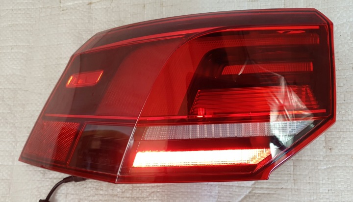 фото №16, Vw golf viii 8 hb фара зад левая led 5h0945095c
