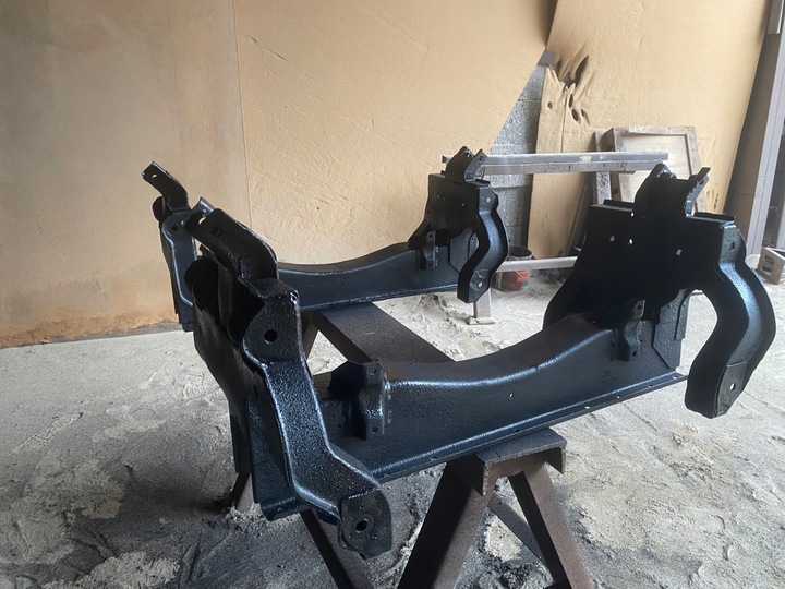 фото №11, Балка підвішування iveco daily підрамник візок траверса колиска 00-14r - ресора