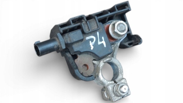 фото №5, Toyota prius 4 iv xw50 1,8h 16-19 клема мінусова акумулятора