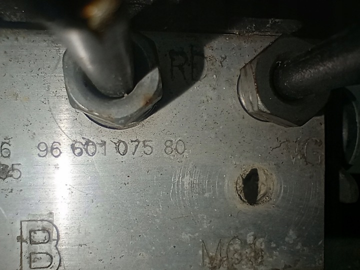 фото №7, Peugeot головний гальмівний циліндр abs 9660107580 9663575780 європа