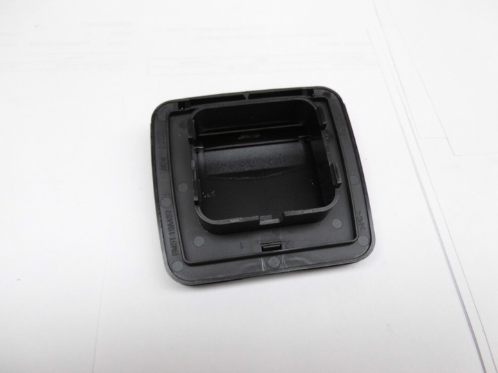 фото №2, Заглушка розетка prądowgo ford kuga mk1 mk2