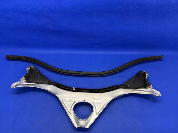 фото №5, Audi a6 a7 c7 4g кронштейн поперечний розпірка 4g0805645b 4g0806393