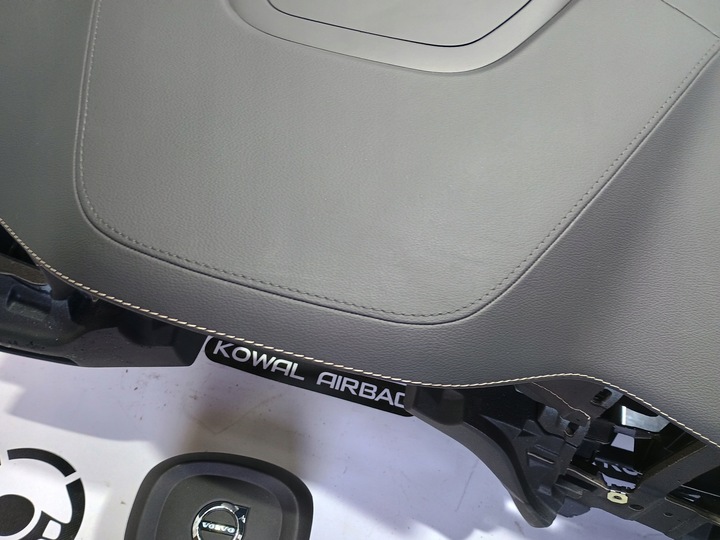фото №7, Volvo xc60 2 ii head up кожа панель консоль подушка безопасности подушки ремни оригинал