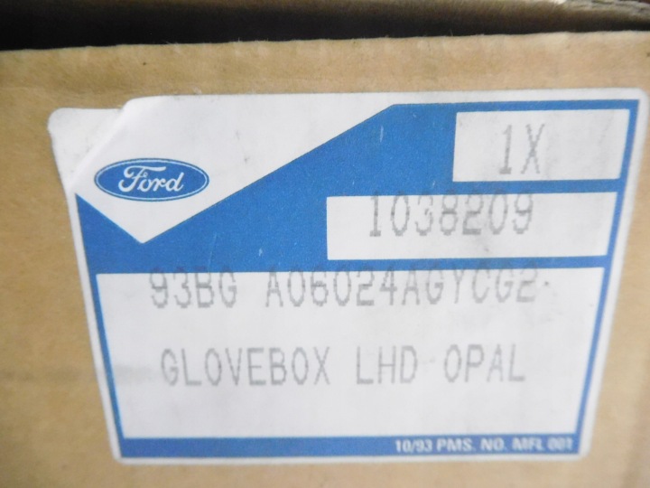 фото №8, Бардачок ford mondeo mk1 oem номер 1038209