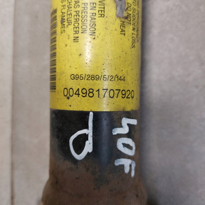 фото №12, Cadillac sts 3,6 амортизатор пружина правые перед