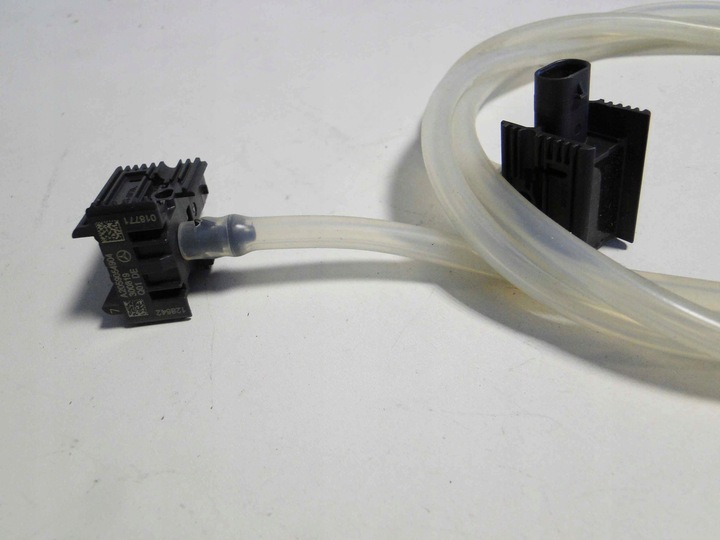 фото №7, Mercedes c клас w205 205 рестайлінг датчик удару захист пішохода