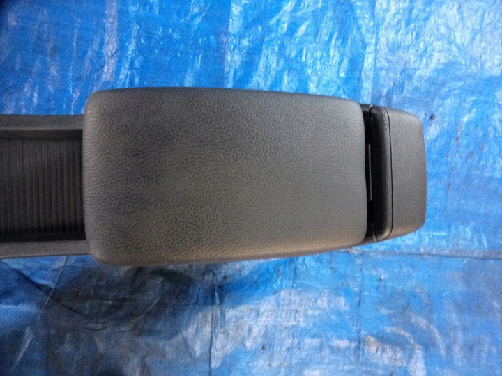 фото №7, Запчастини | astra j тунель середній підлокітник шкіра 13317404