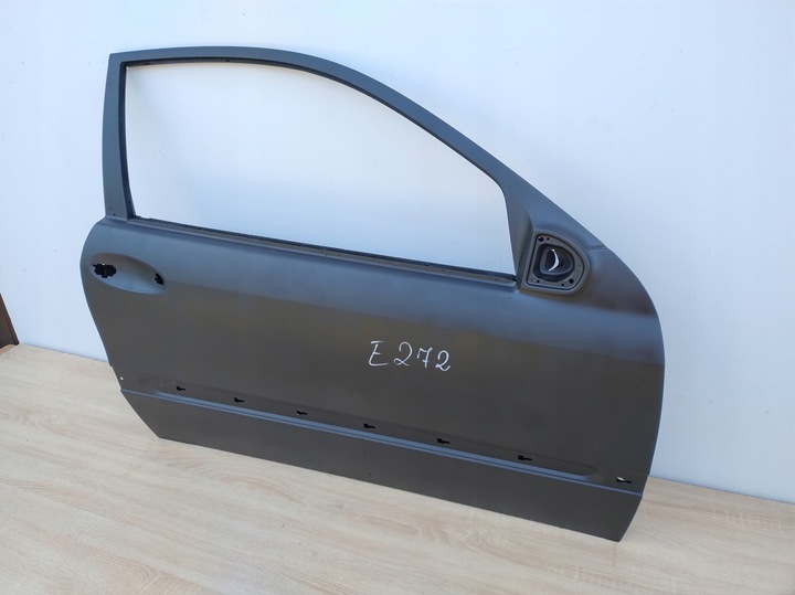 фото №2, Mercedes c-klasa w203 sport купе праві двері перед оригінал a2037201605