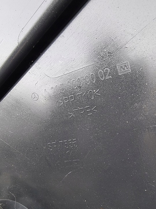 фото №10, Mercedes w205 c-klasa панель під лобовим склом верхній l+p a2058308902 a2058309002