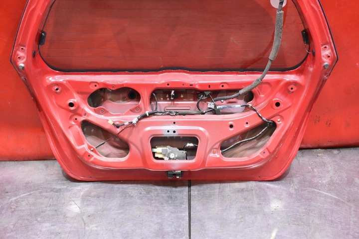 фото №16, Крышка багажника зад задняя красная honda jazz 2 ii 02-08