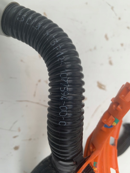 фото №9, Tesla модель y 3 рестайлинг шланг шланг радиатор трубка воды 1077594-00-c оригинал