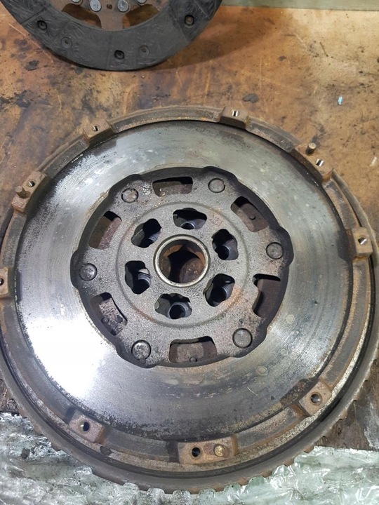 фото №3, Сцепление двухмассовый маховик 1.4tce megane iii 301010001r