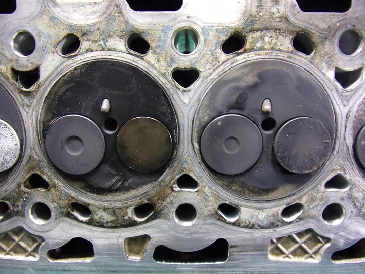 фото №12, Ford fiesta mk6 1.4 tdci головка двигуна 9636896880