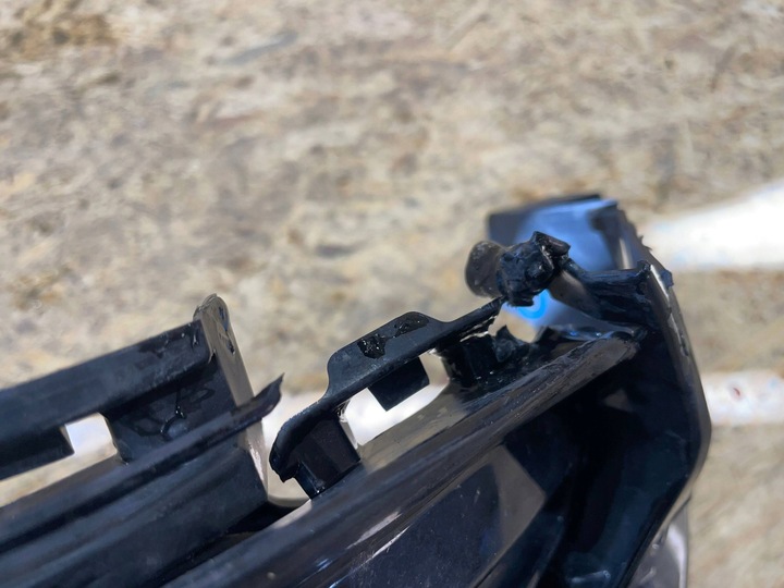 фото №7, Mazda 2 dj iii 3 14-19 решітка решітка радіатора решітка середня бампера перед