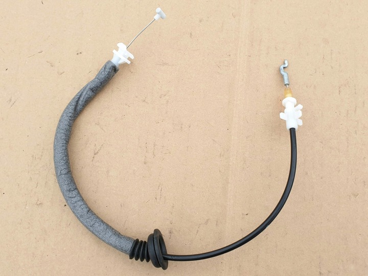 фото №1, Трос тяга замка перед vw seat skoda 5e0837085a