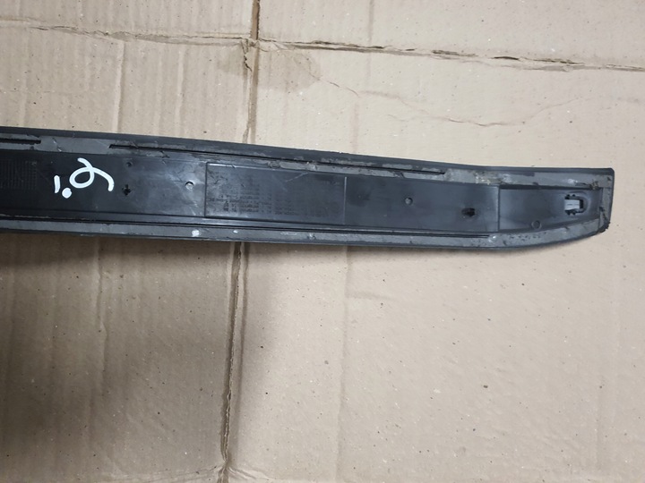 фото №8, Audi a4 b7 планка накладка na порог левый перед 8e0853373a 5