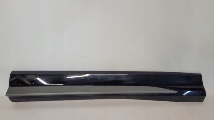 фото №1, Audi q3 83a 18r- планка боковая дверь правая перед