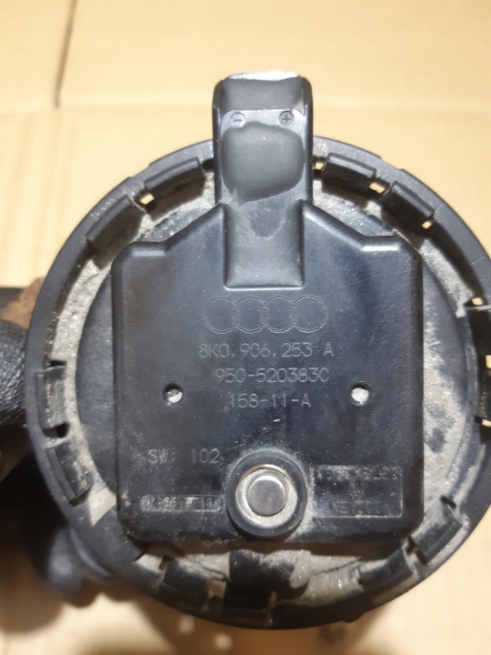 фото №7, Audi a6 c7 клапан фільтра вуглецевого 8k0906253a