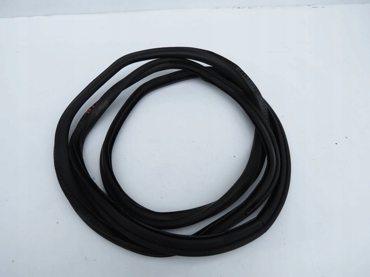 фото №7, Прокладка кришки багажника зад задня porsche cayenne i 7l5