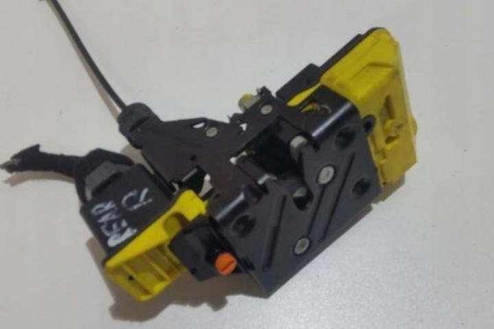 фото №7, Замок задних правых дверь volvo xc90 i 30634624 2.5l бензин 154kw 2005