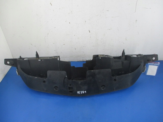 фото №5, Mazda 323 bj рестайлинг значок решётка решётка радиатора b30k5071x