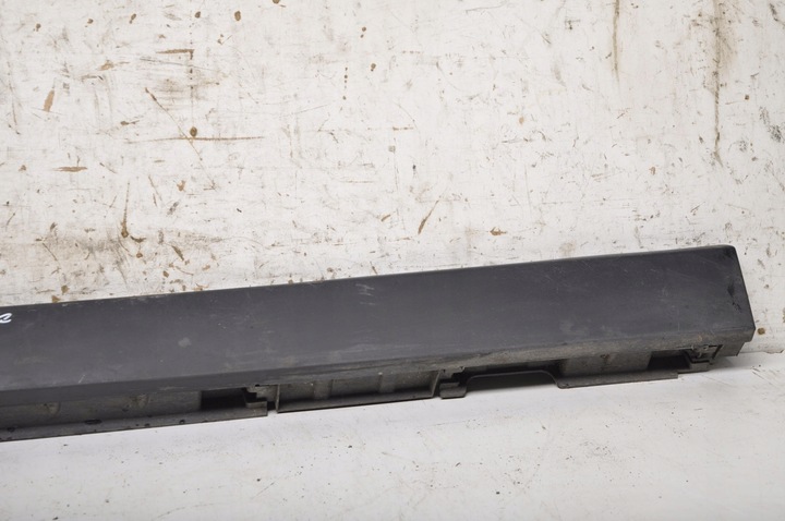 фото №8, Jaguar f-pace x761 накладка пороговая правая hk83-101d56-b