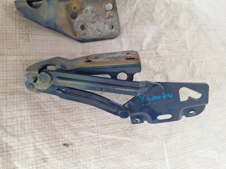 фото №8, Sprinter 907 910 петля комплект капота петлі