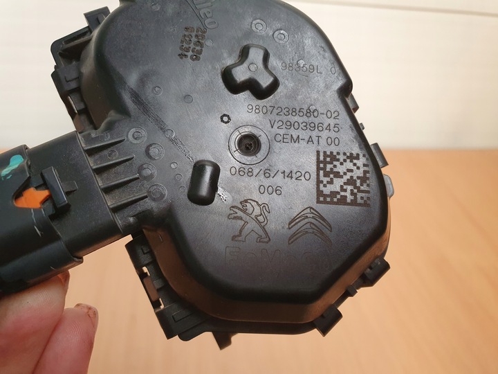 фото №6, Дросельна заслінка повітря 9807238580 peugeot 208