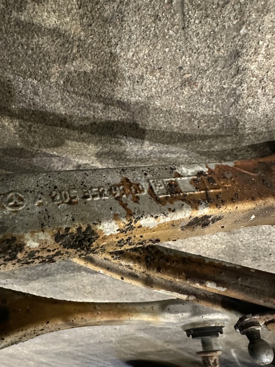 фото №10, Mercedes e-klasa w213 e63 amg s подвешивание правые задние рычаг поворотный кулак