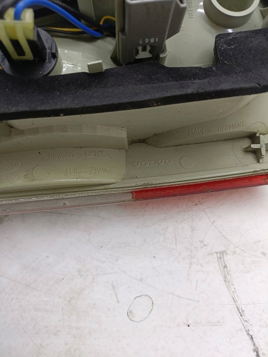 фото №8, Volvo v70 2012 зад сторона правая лампа задняя