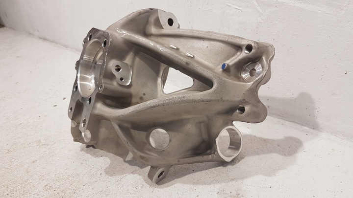 фото №8, Поворотна опора задня права volkswagen id buzz