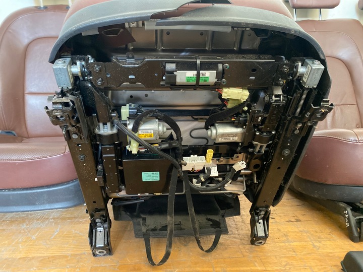 фото №10, Сиденья, диван, комплект hyundai ix55 2011 панель дверь подлокотник