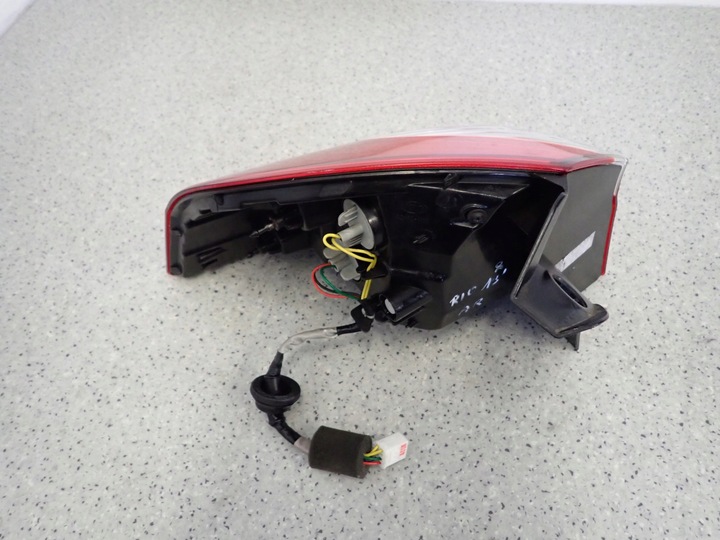 фото №8, Kia rio iii 11-14 лампа задня права європа