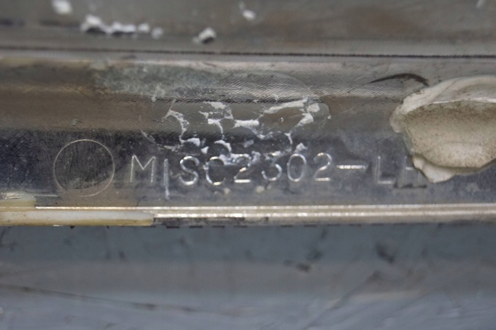 фото №16, Mitsubishi l200 рамка лампи ліві перед m1sc2302